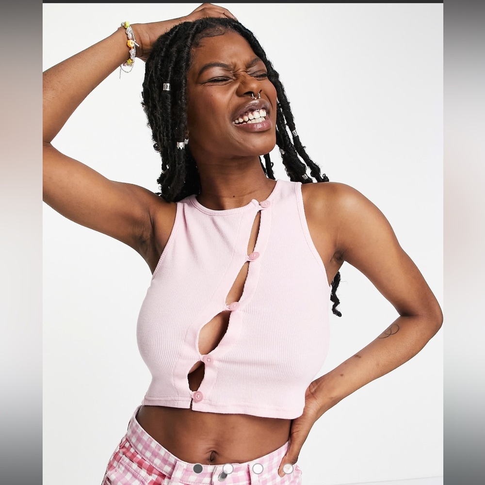 Baby pink cropped tank top